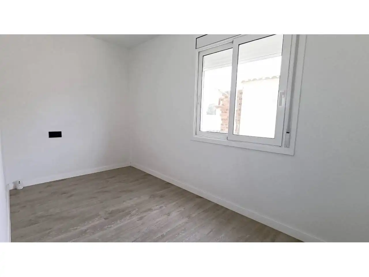 Dormitori de Pis en venda en Santa Eulàlia de Ronçana amb Aire condicionat, Calefacció i Parquet