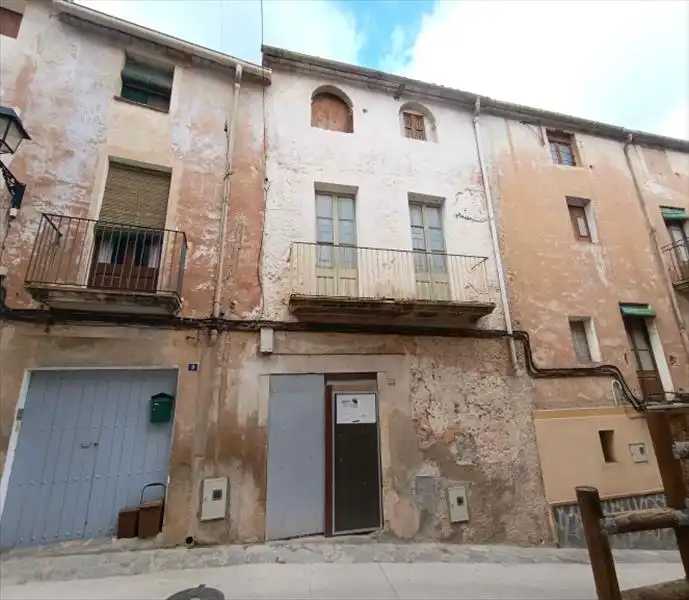 Exterior view of Detached homes for sale in La Torre de l'Espanyol