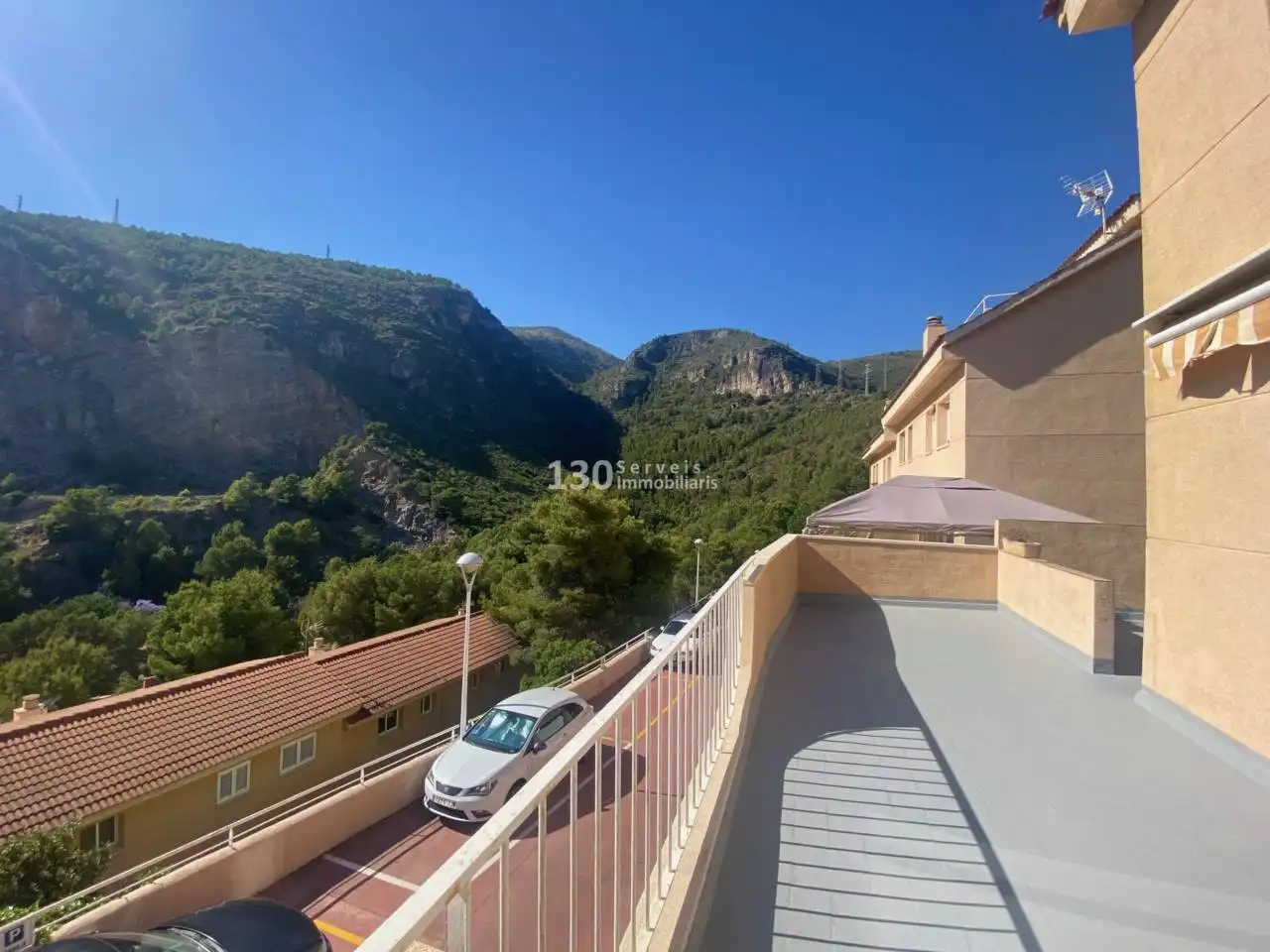 Vista exterior de Casa o chalet en venta en Sitges con Aire acondicionado, Jardín privado y Terraza