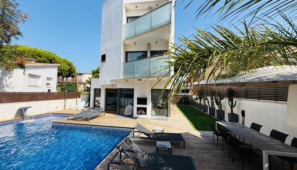 Foto 1 de Casa o xalet en venda a Calle 9, Lluminetes, Barcelona