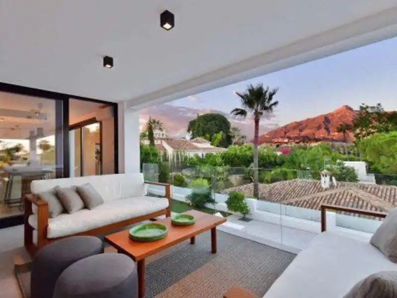 Terrassa de Casa o xalet de lloguer en Marbella amb Aire condicionat, Jardí privat i Terrassa