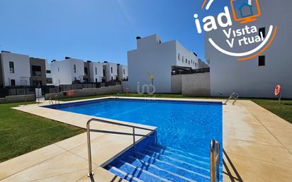 Piscina de Casa o xalet en venda en Alhaurín de la Torre amb Terrassa i Piscina