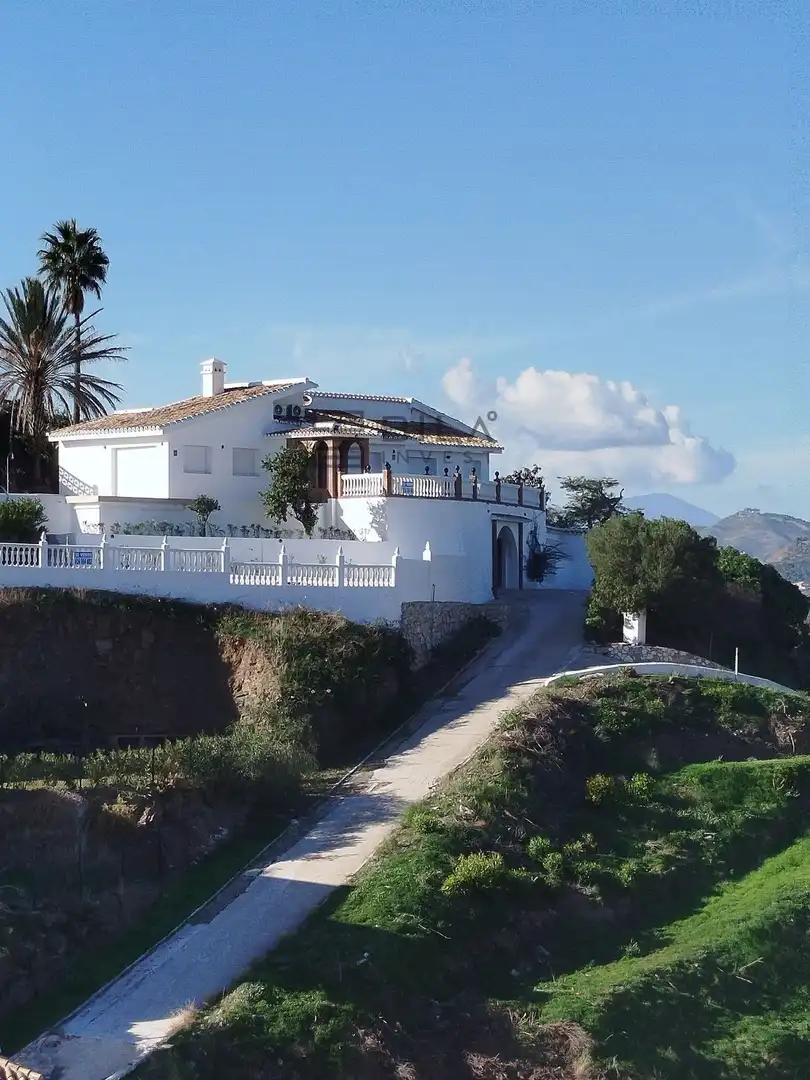 Chalet con piscina en venta en Cerros del Aguila, imagen 8