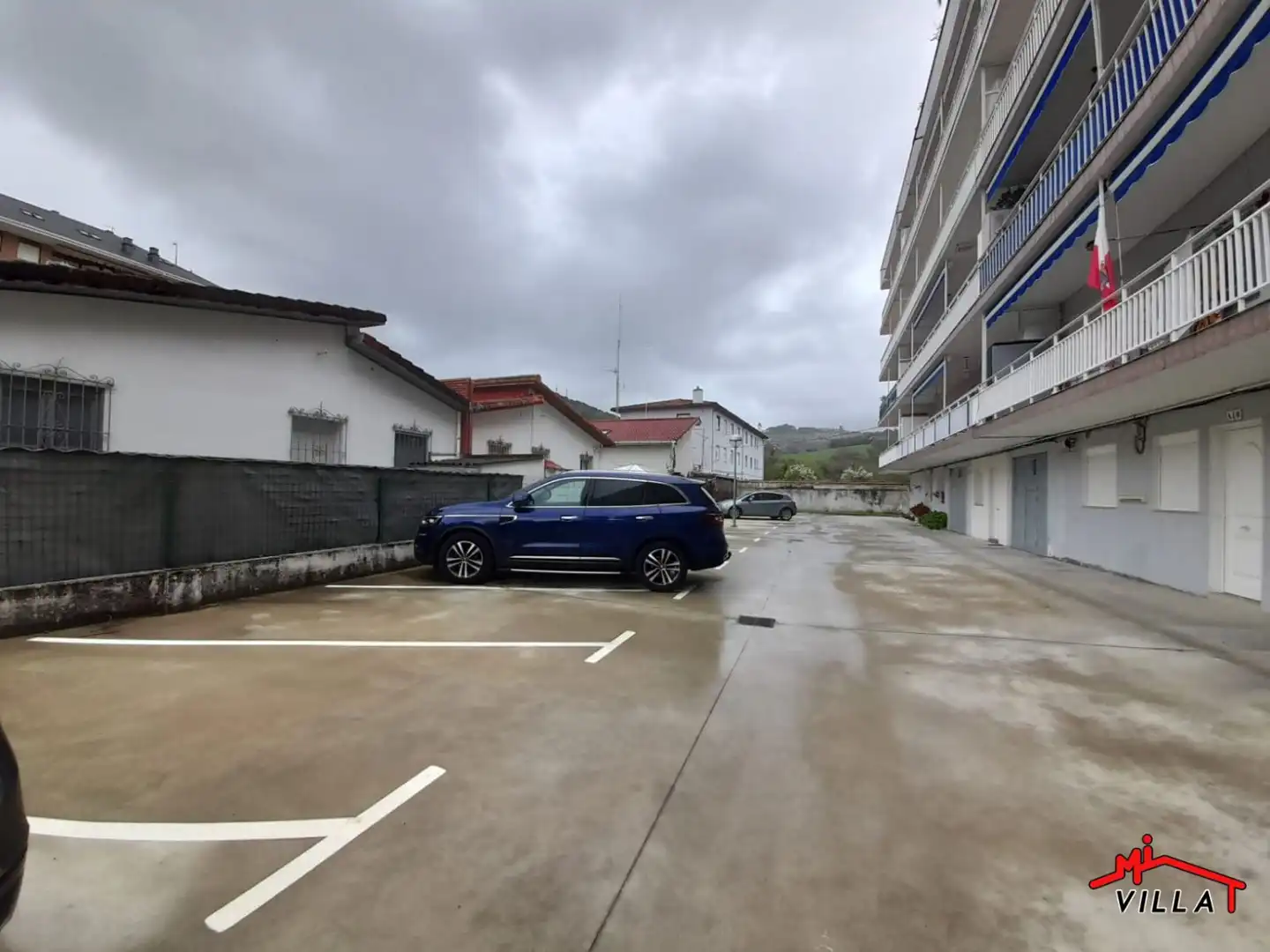 Parking de Estudio de alquiler en Laredo con Amueblado