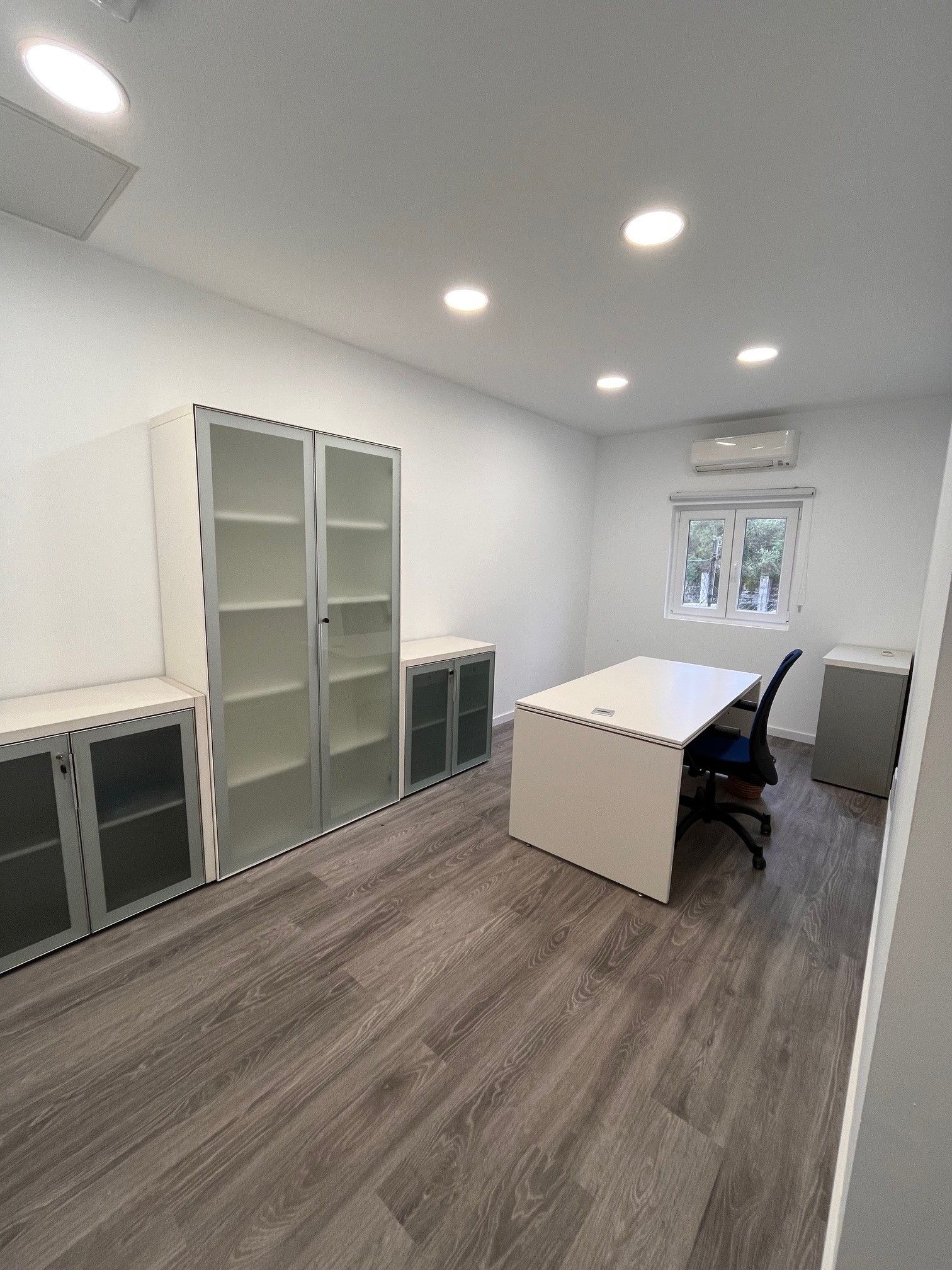 Office to rent in Bilbao   with Air Conditioner, Heating and Furnished