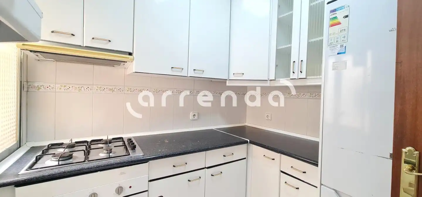 Kitchen of Flat for rent in Madrid  with Heating and Parquet flooring