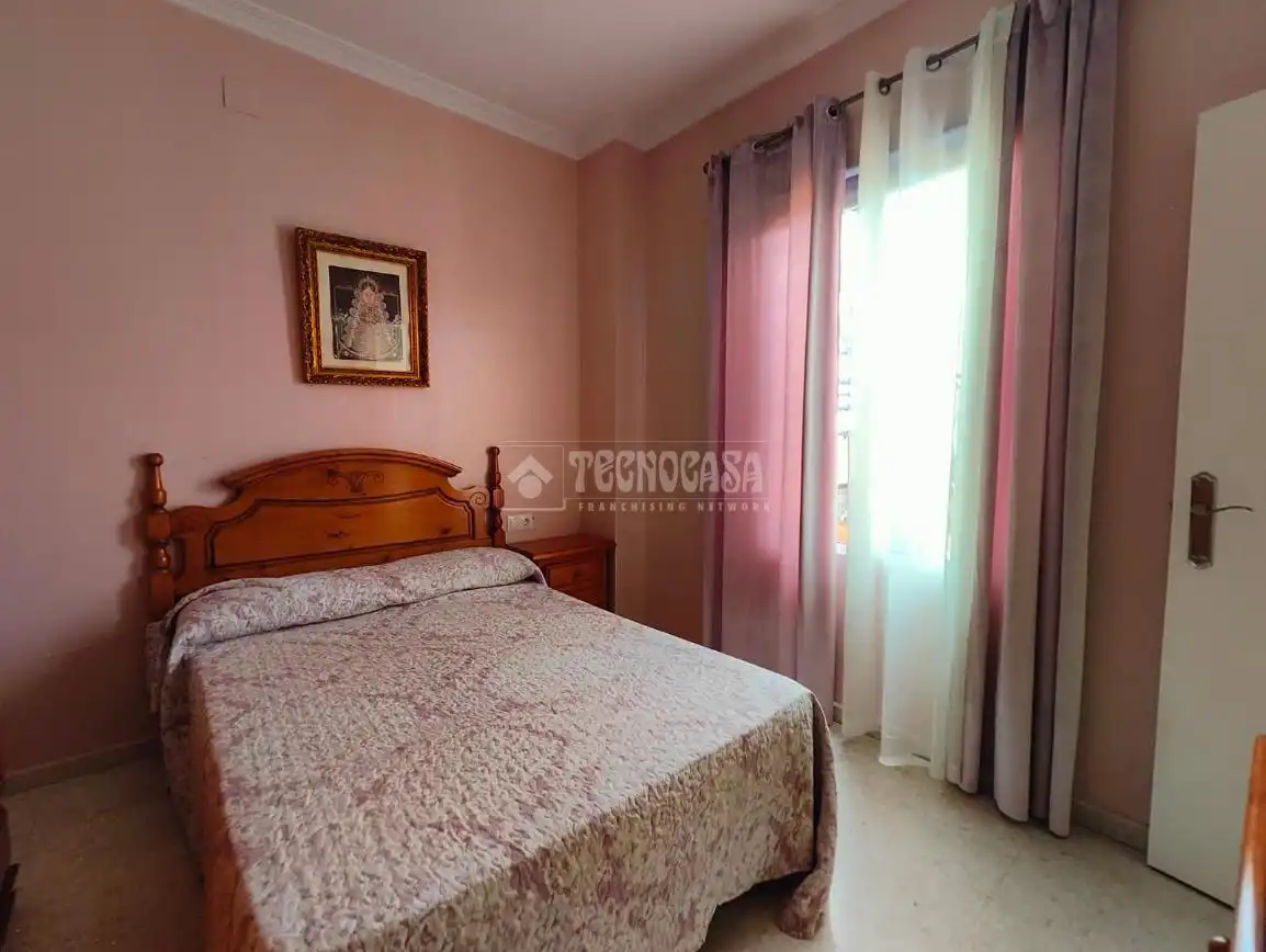 Dormitori de Casa o xalet en venda en Los Palacios y Villafranca amb Aire condicionat