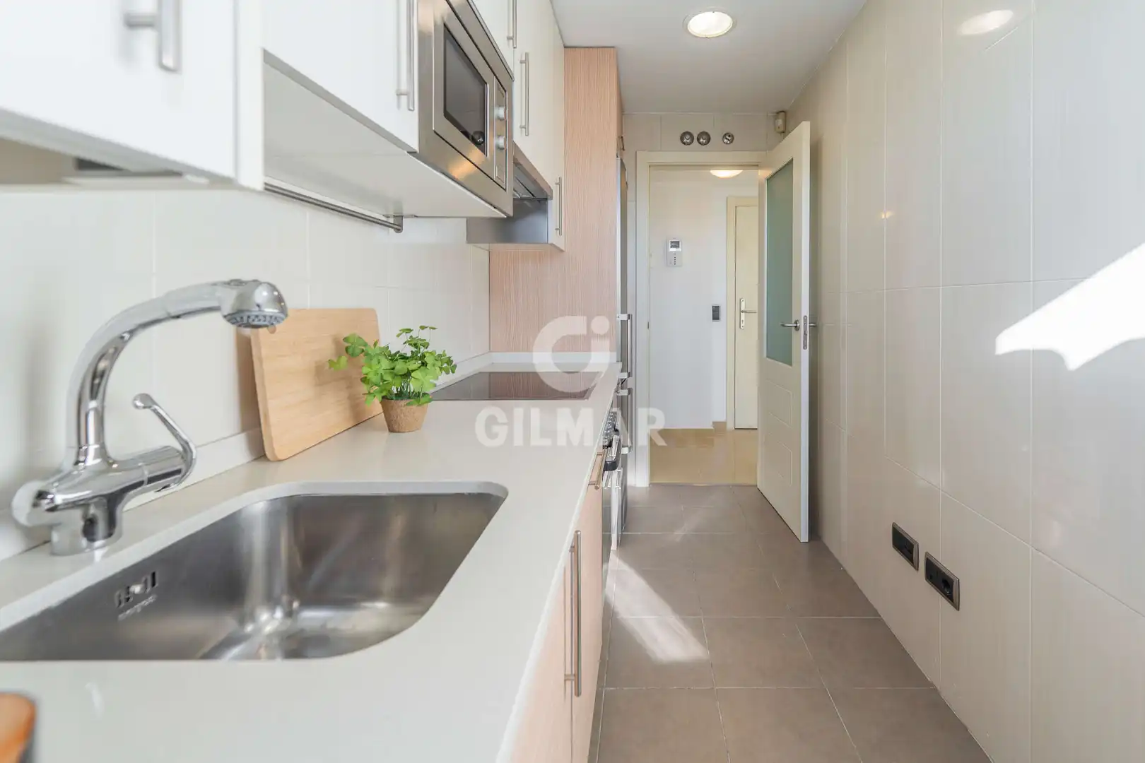 Cocina de Piso en venta en Madrid con Calefacción y Trastero