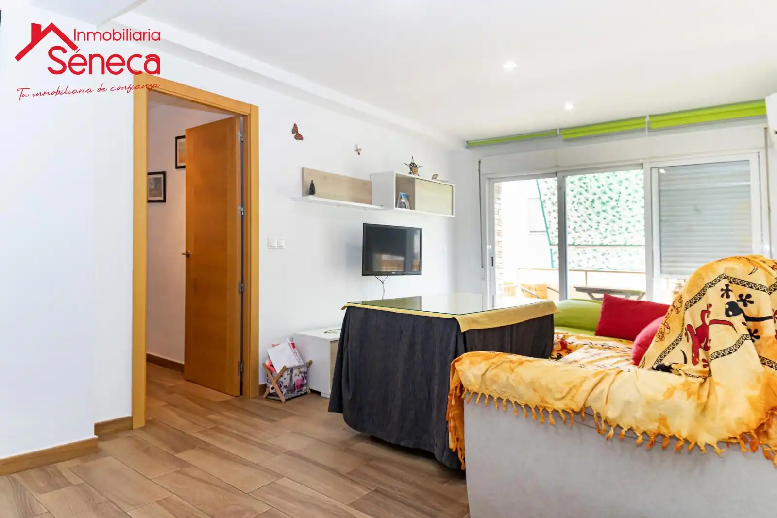 Living room of Flat for sale in Córdoba  with Air Conditioner, Heating and Terrace
