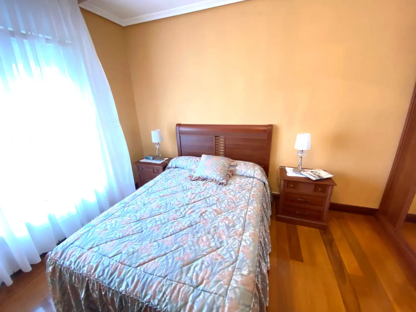 Habitación de Piso en venta en Castro-Urdiales con Horno, Lavadora y Microondas