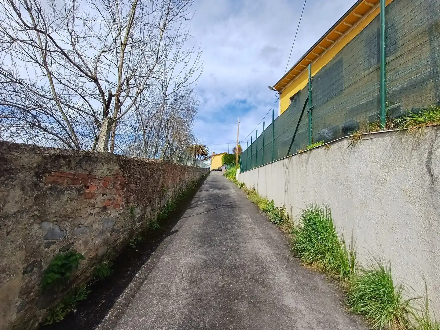 Vista exterior de Casa o xalet en venda en Siero amb Calefacció, Traster i Piscina