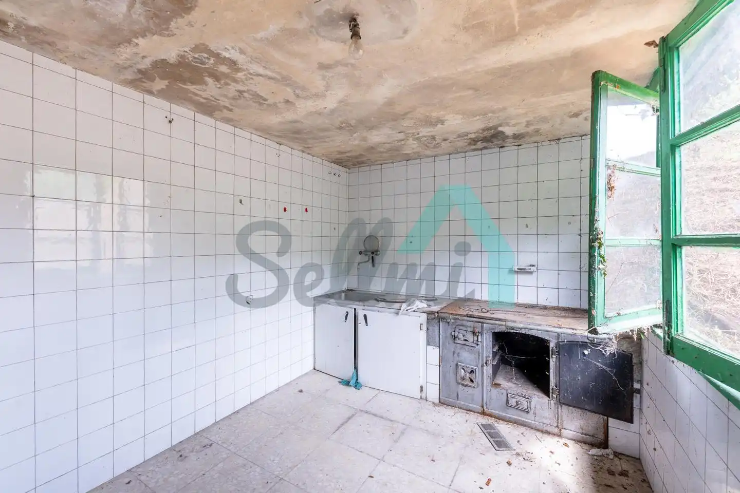Cocina de Casa o chalet en venta en Cangas del Narcea con Jardín privado