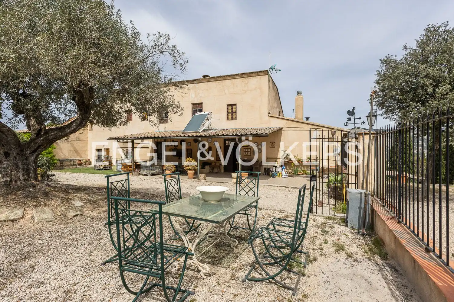 Exterior view of Houses for sale in Alcoy / Alcoi  with Air Conditioner, Heating and Private garden