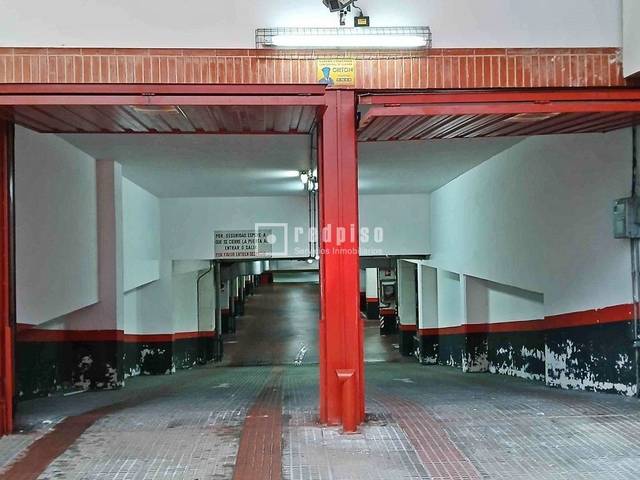 Garaje en Venta en BUGANVILLA en Castilla