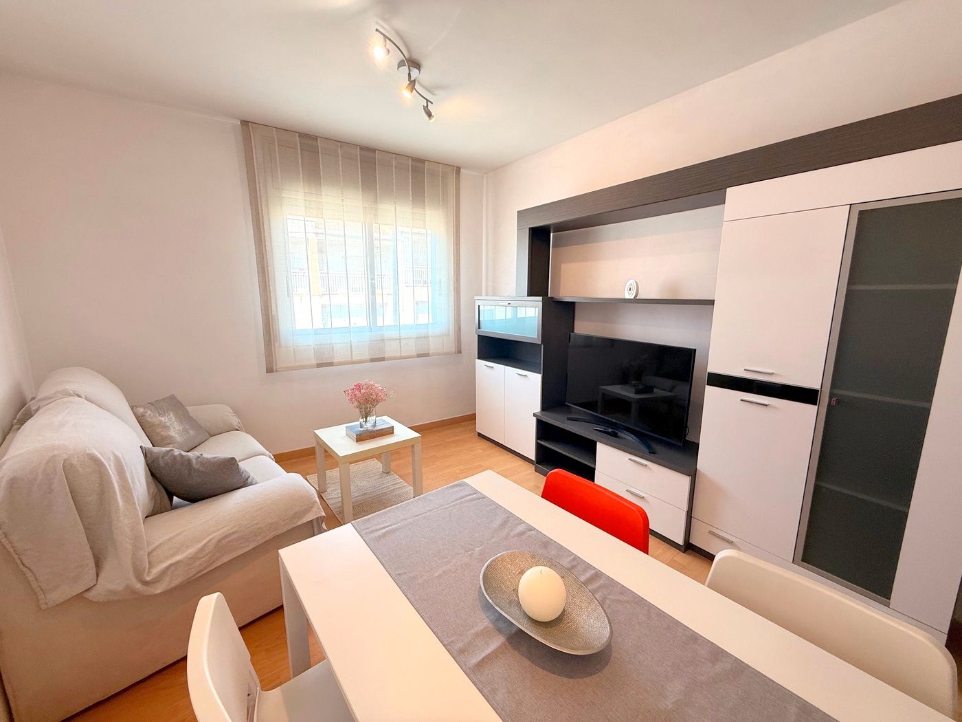 Sala de estar de Piso en venta en Banyeres del Penedès con Aire acondicionado, Calefacción y Amueblado