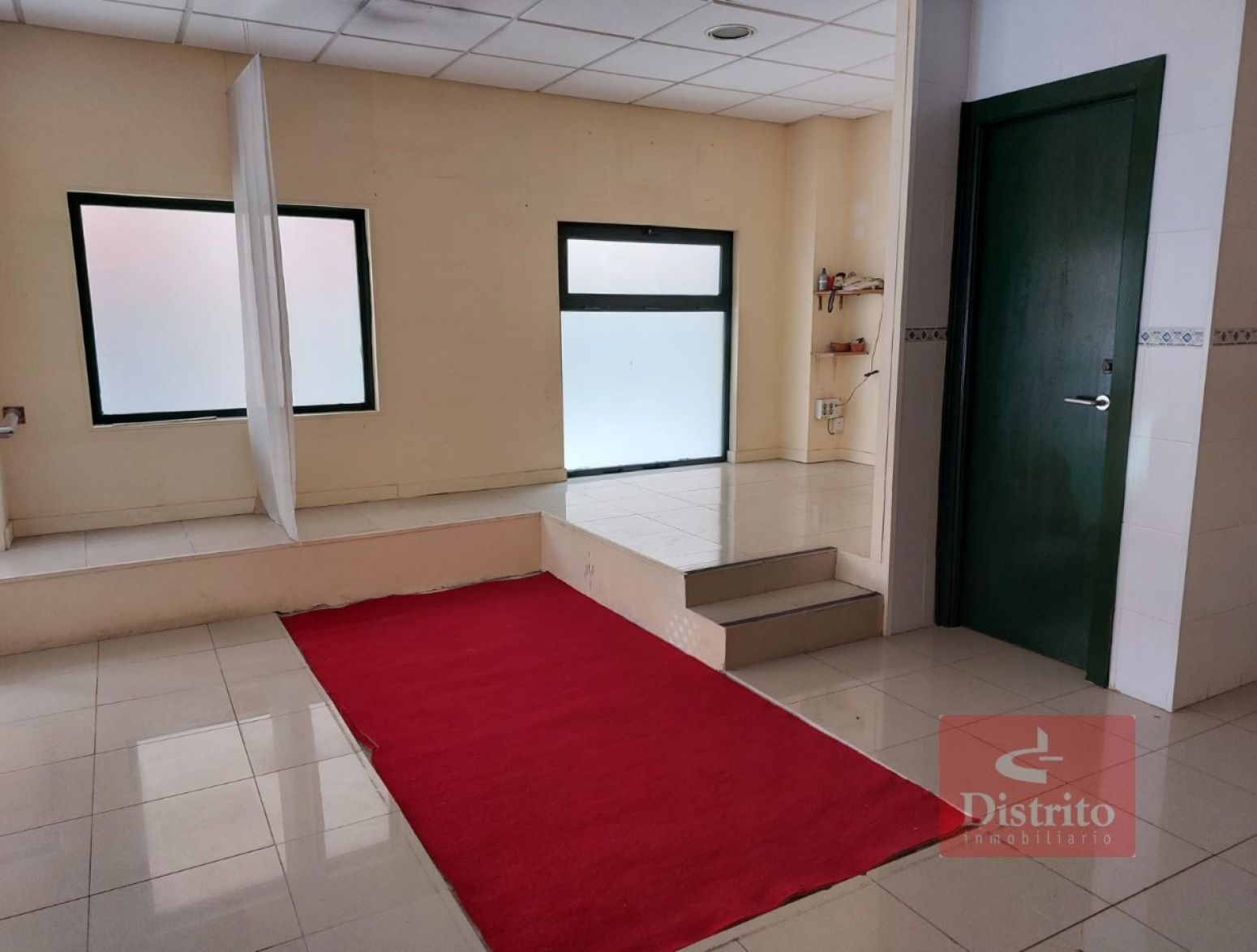 Local en venda en Santander