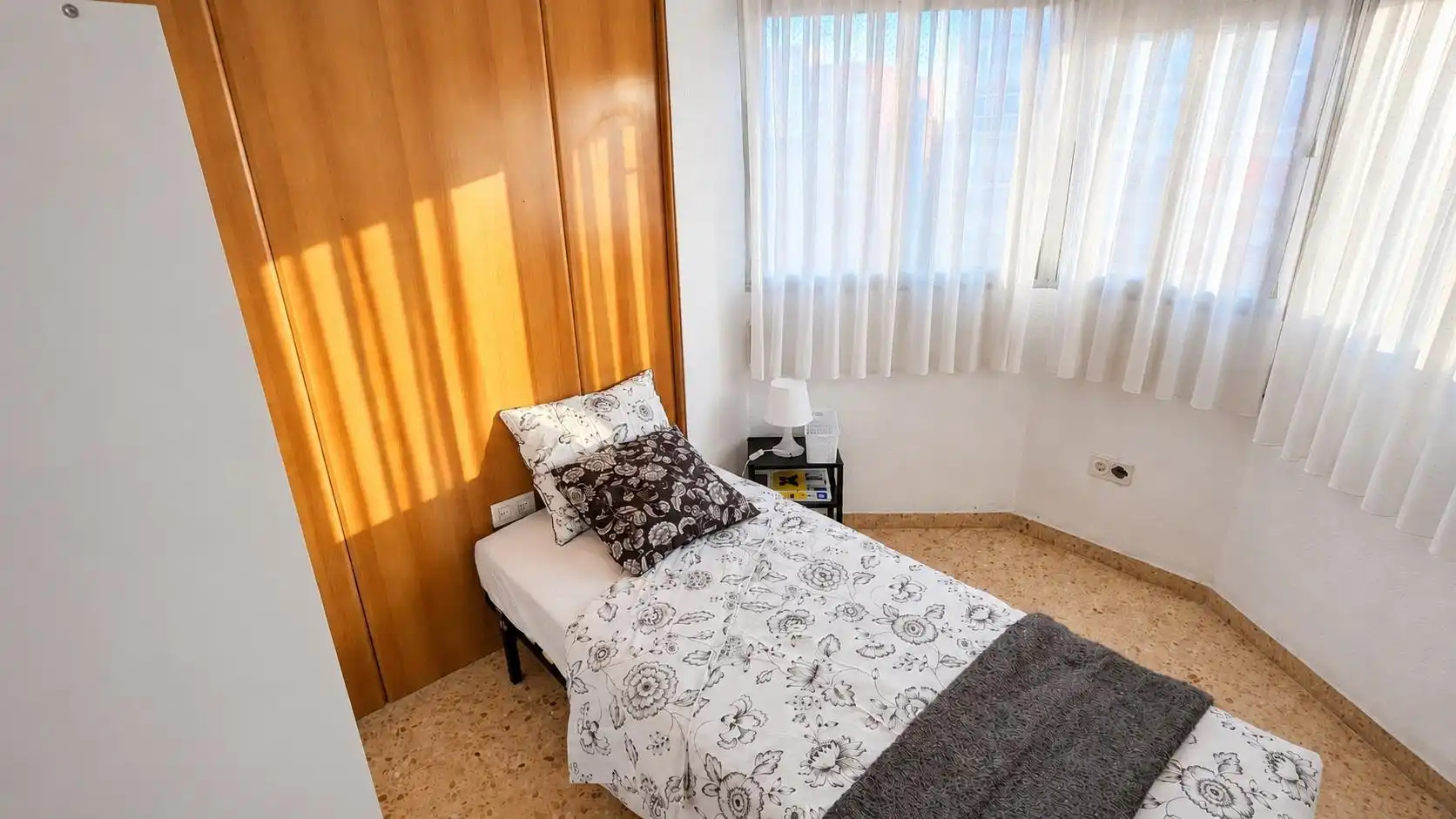 Bedroom of Flat for sale in Valencia  with Balcony