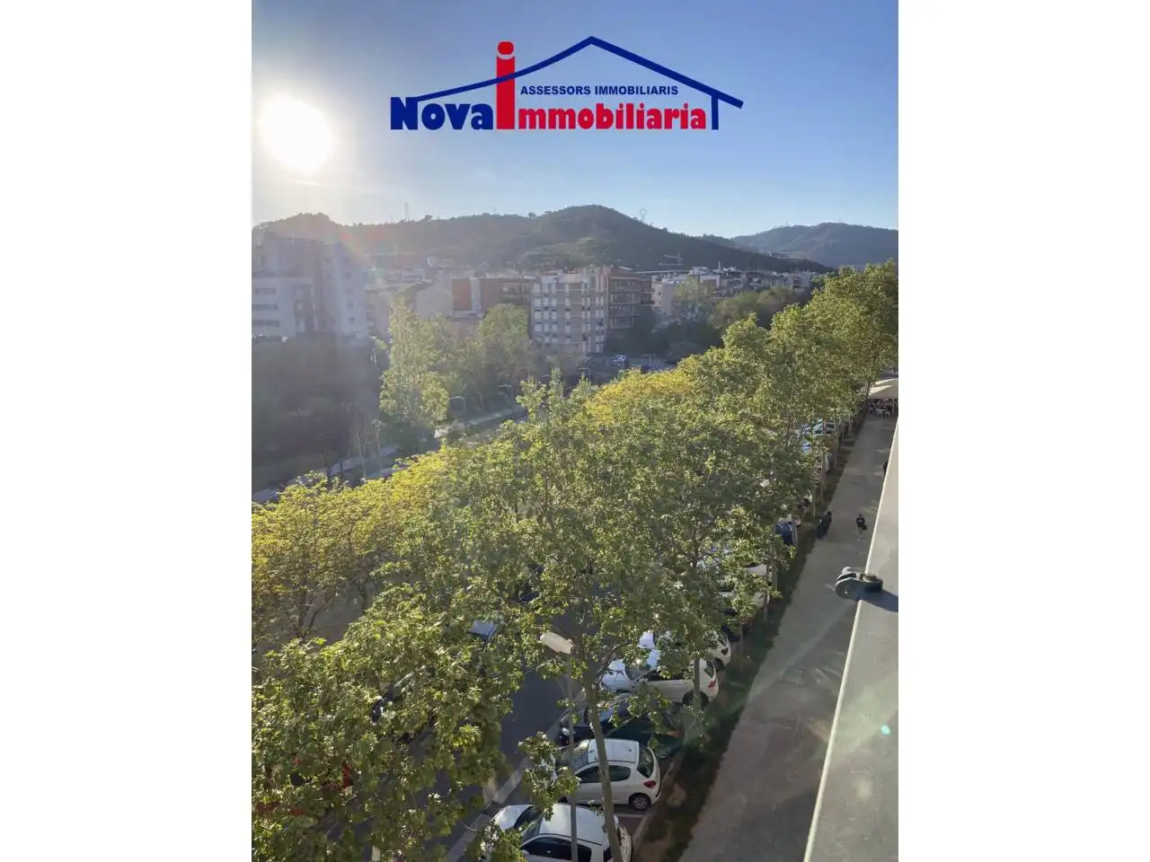 Vista exterior de Pis en venda en Viladecans amb Aire condicionat, Calefacció i Parquet
