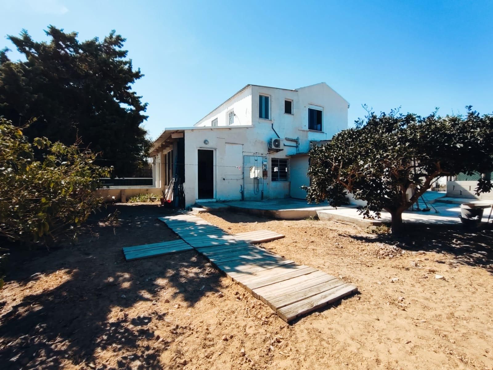 Vista exterior de Finca rústica en venda en Guardamar del Segura amb Jardí privat, Terrassa i Traster