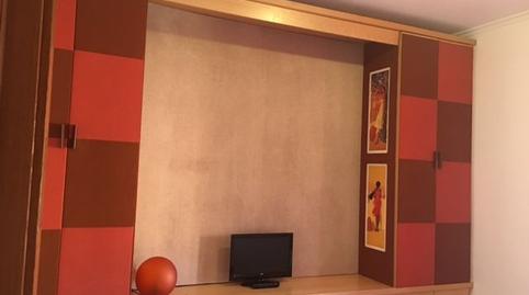 Foto 2 de Piso de alquiler en Calle de Campezo, Rejas,  Madrid Capital