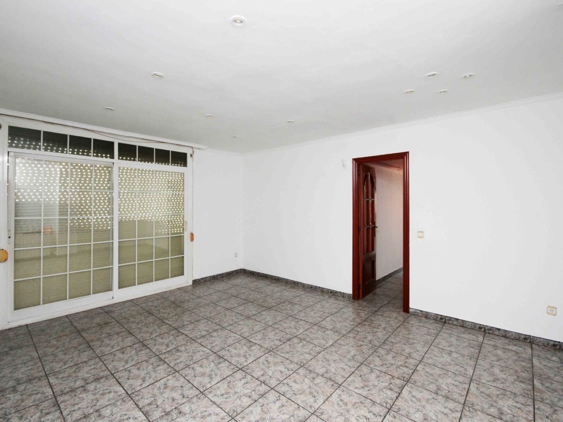 Flat for sale in Montcada i Reixac  with Community pool