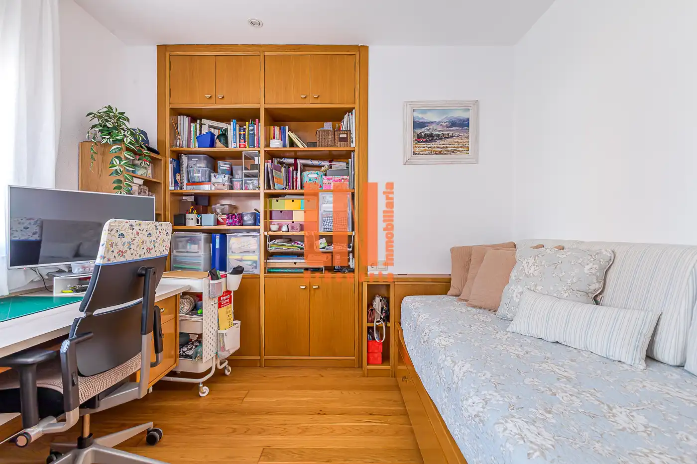 Habitación de Casa adosada en venta en Madrid con Aire acondicionado, Calefacción y Jardín privado