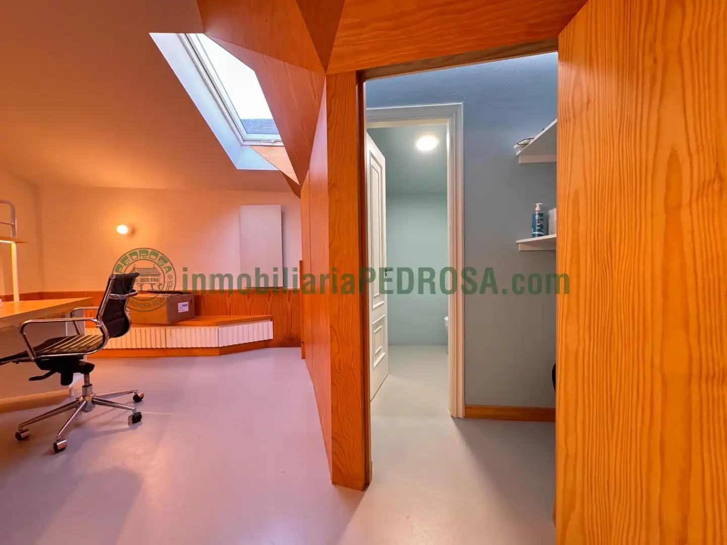 Büro zur Miete in Zona de Plaza de Barcelos, imagen 5
