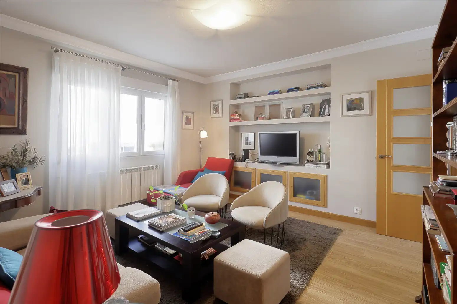 Sala d'estar de Pis en venda en Oviedo  amb Calefacció