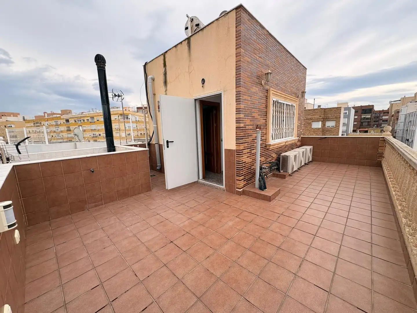 Terrassa de Casa adosada en venda en Almería