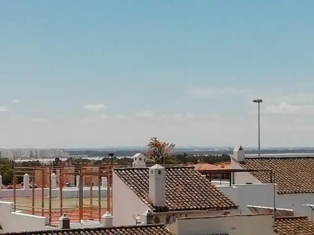 Vista exterior de Apartament en venda en El Puerto de Santa María amb Calefacció, Jardí privat i Piscina comunitària
