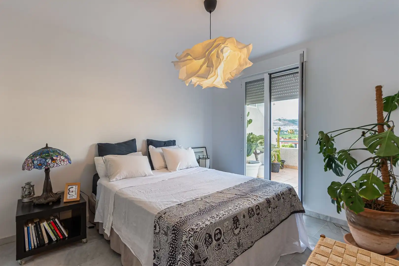 Habitación de Ático de alquiler en Almuñécar con Aire acondicionado, Terraza y Amueblado