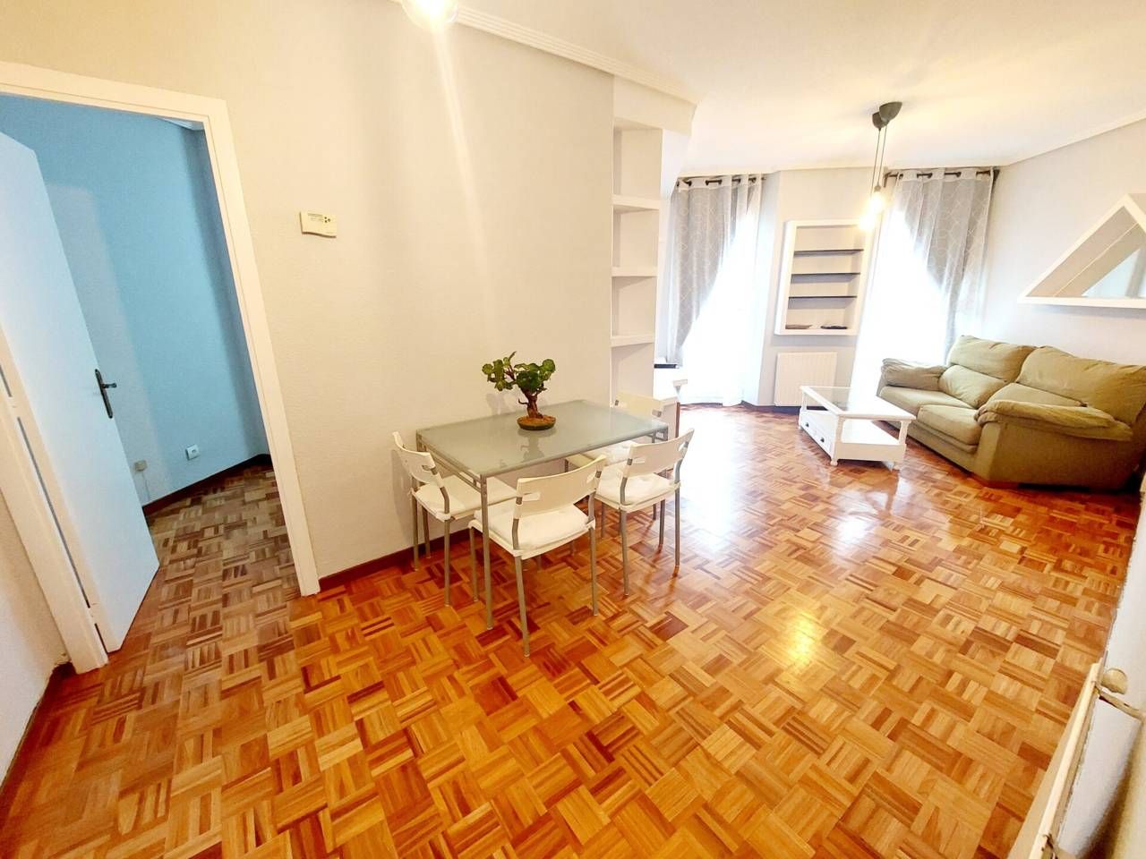 Living room of Apartment for sale in Fuenlabrada  with Heating, Parquet flooring and Terrace
