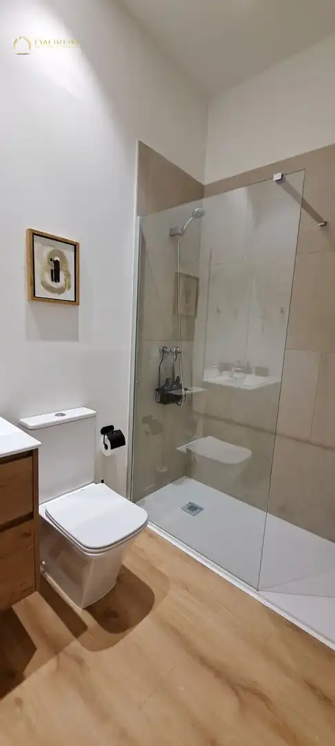 Badezimmer von Wohnung zum Verkauf in San Sebastián de los Reyes mit Klimaanlage, Heizung und Möbliert