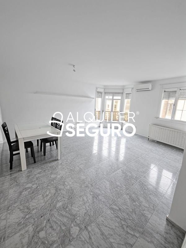 Exterior view of Flat to rent in Torrejón de Ardoz  with Air Conditioner, Heating and Terrace