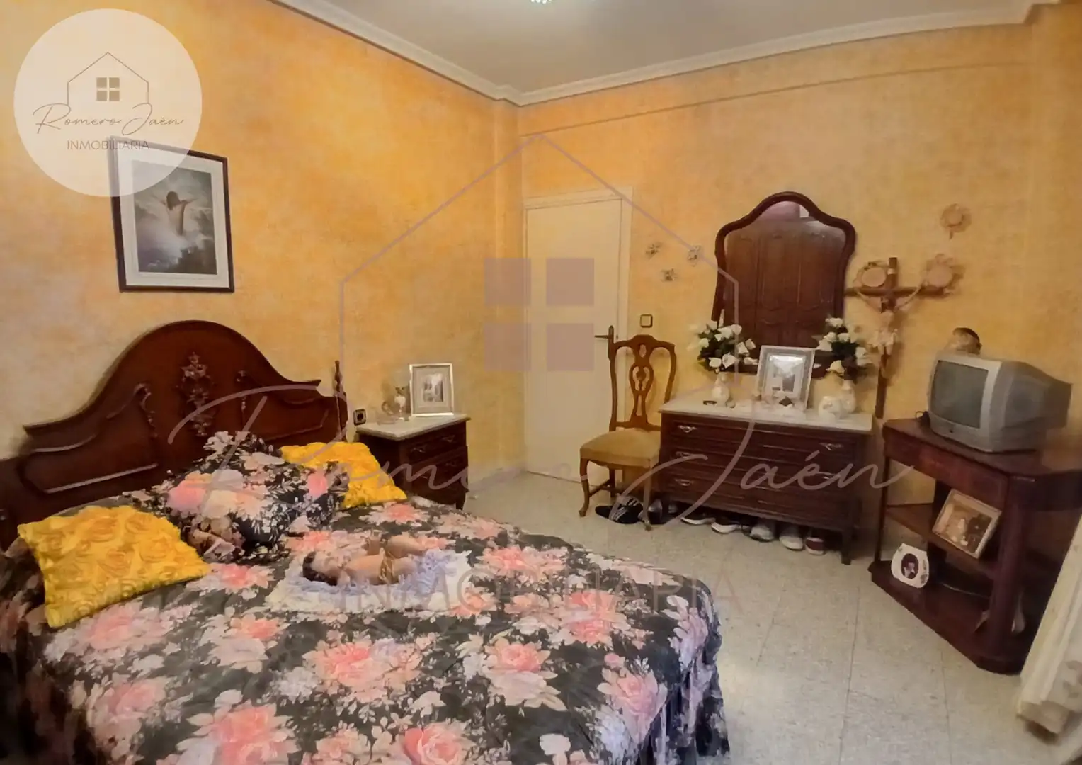 Bedroom of Flat for sale in Jaén  with Air Conditioner and Furnished