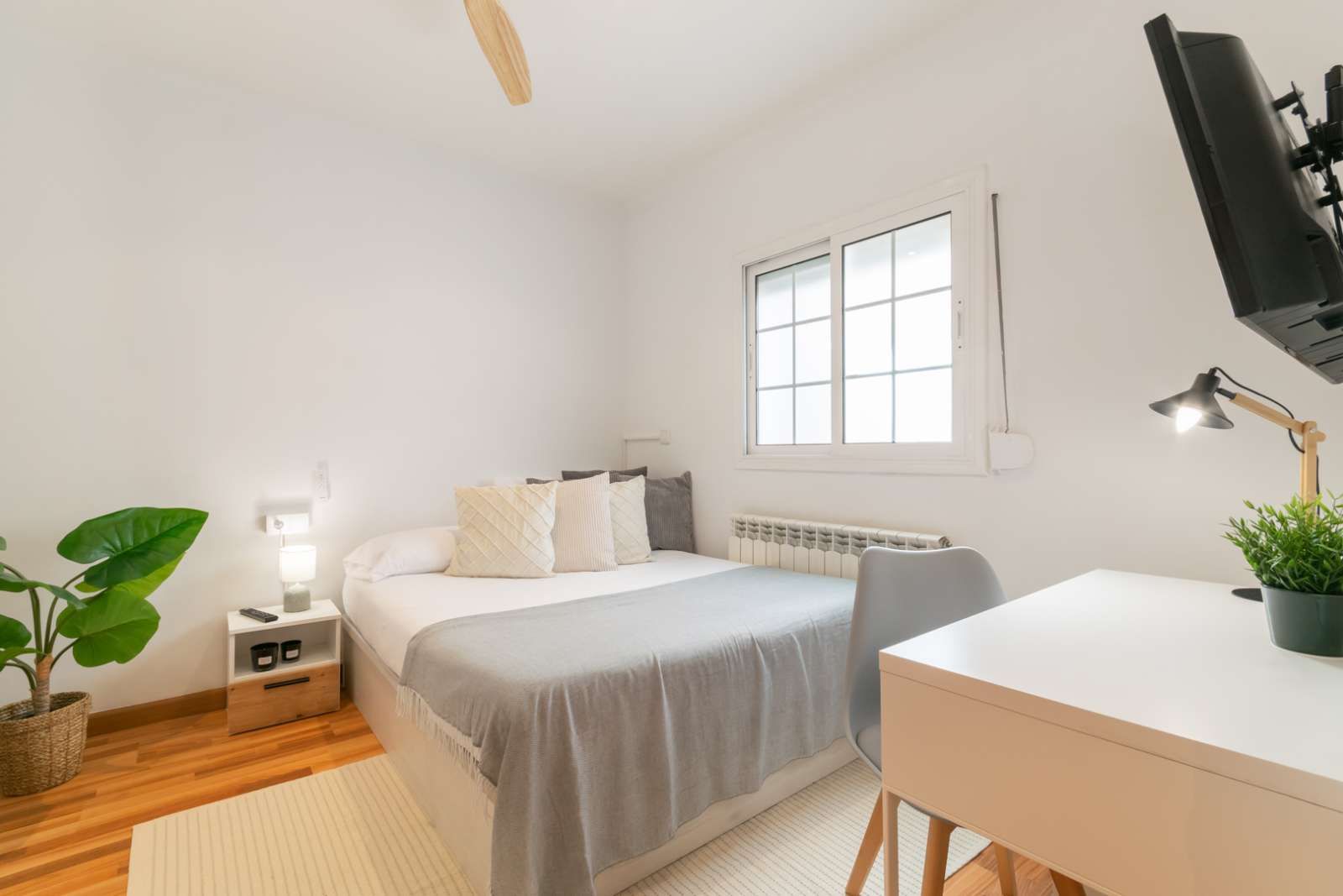 Flat to share in Les Tres Torres