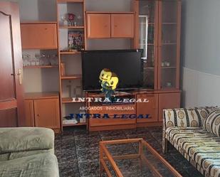 Sala d'estar de Casa o xalet de lloguer en Salamanca Capital amb Moblat