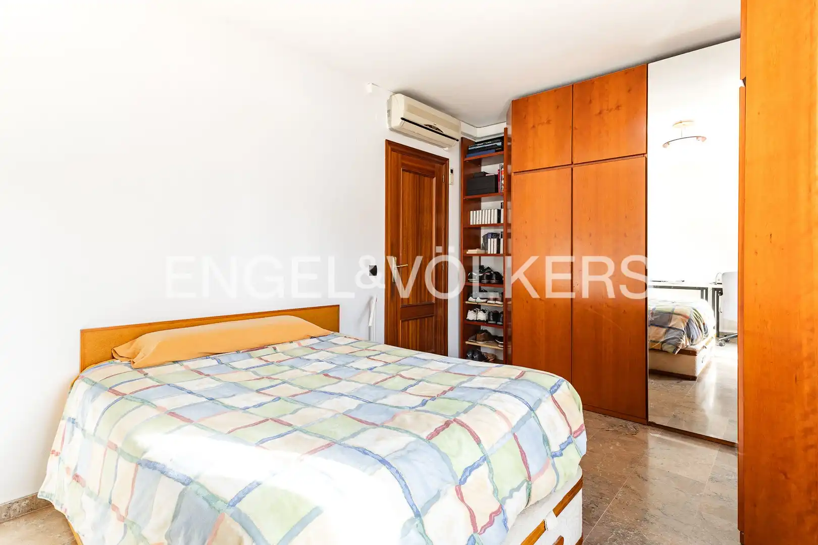 Schlafzimmer von Wohnung zum Verkauf in Mataró mit Klimaanlage, Heizung und Terrasse