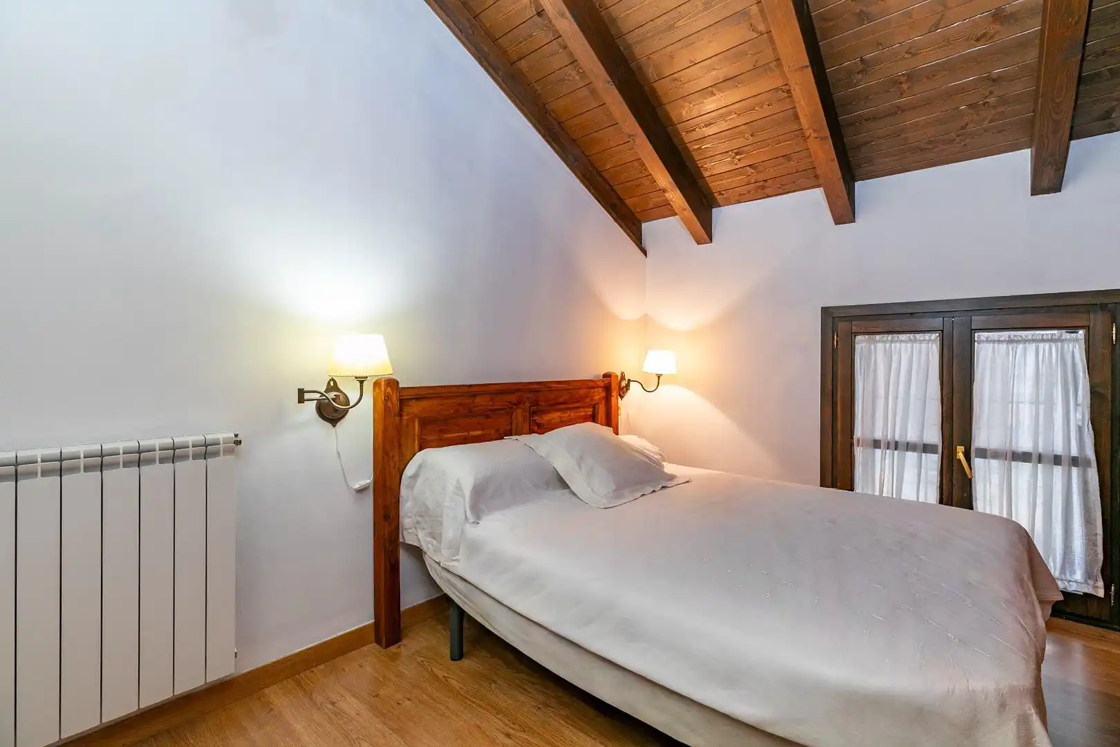 Country homes for sale in Sahún