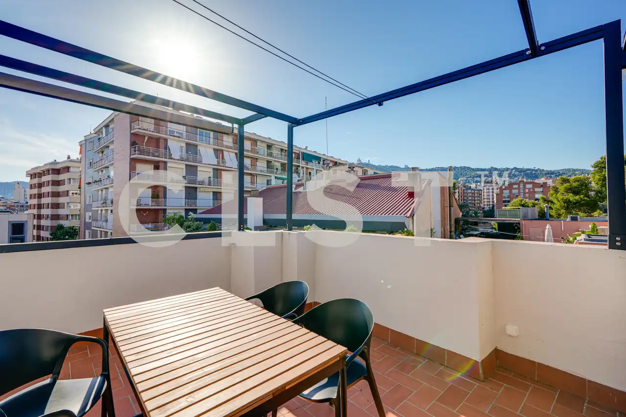 Terrassa de Apartament de lloguer en Barcelona amb Aire condicionat, Calefacció i Parquet