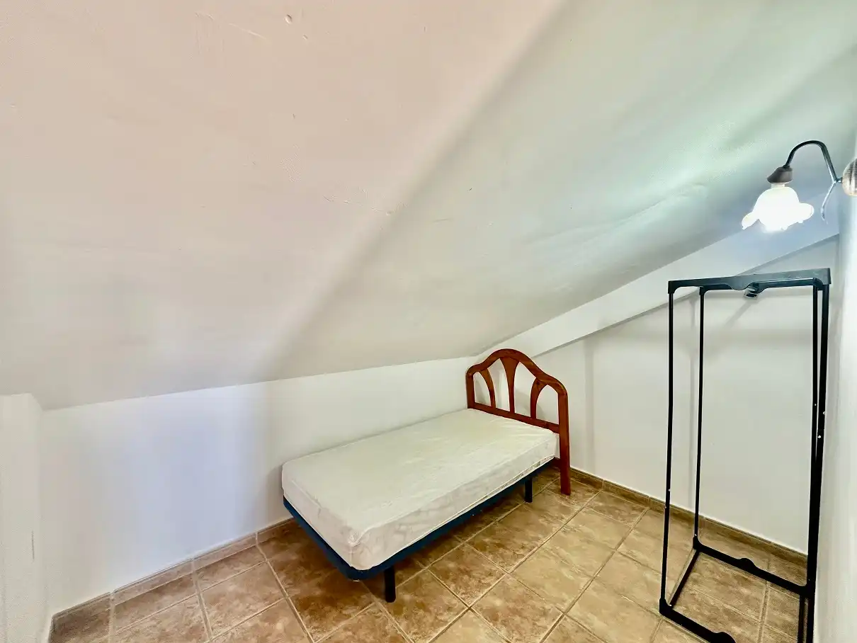 Dormitori de Casa adosada en venda en Santa Pola amb Aire condicionat, Jardí privat i Terrassa