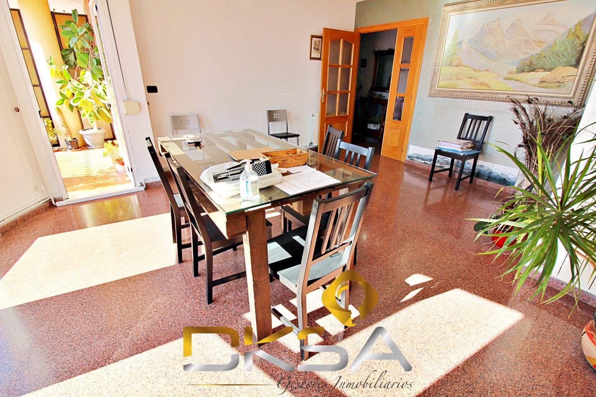 Menjador de Pis en venda en Borriol amb Calefacció, Terrassa i Traster