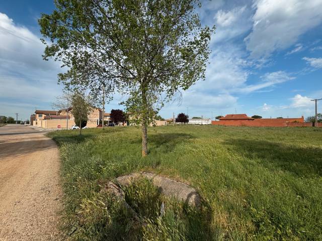 Terreno residencial en Venta en Calle Estación, 43 en Pozaldez