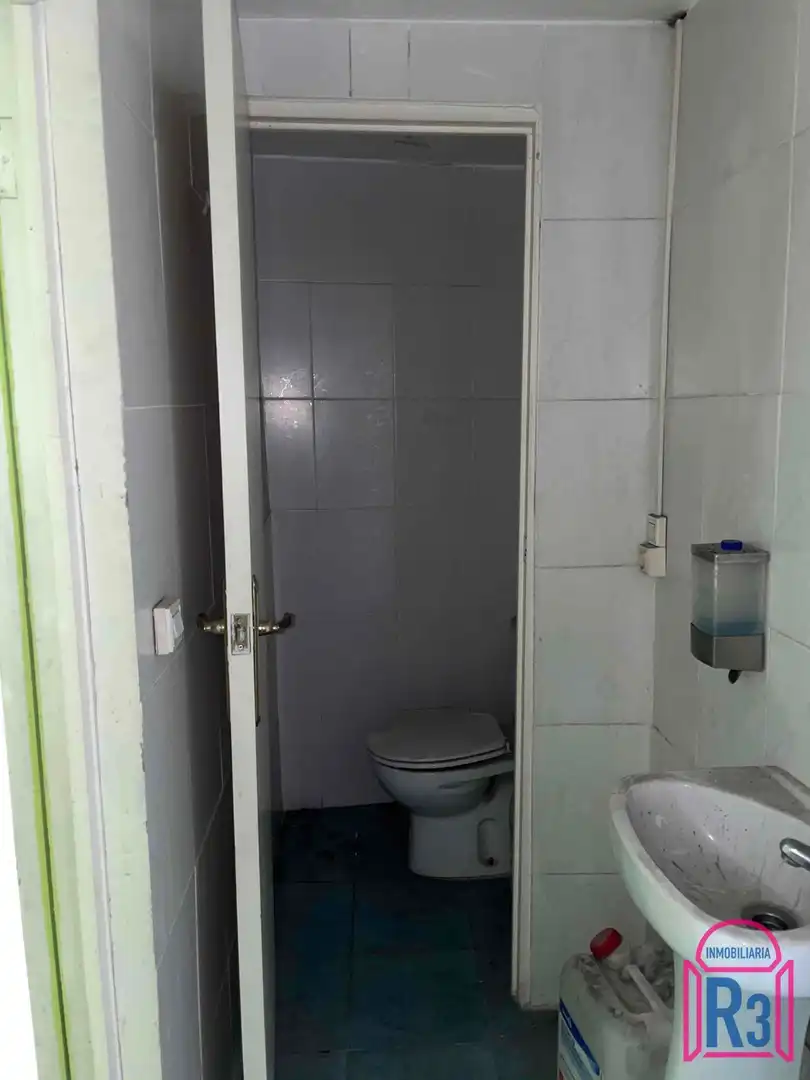 Local en venda a Antibioticos, 161, Trobajo del Cerecedo