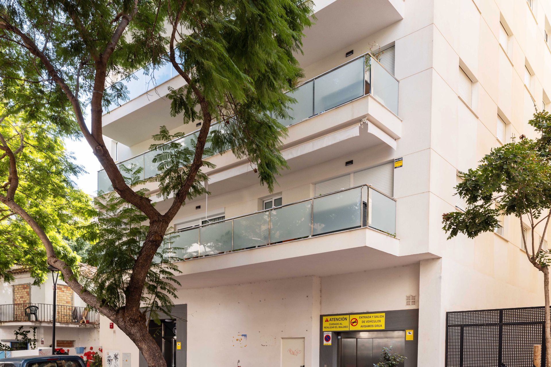 Exterior view of Flat for sale in Marbella  with Air Conditioner, Heating and Terrace
