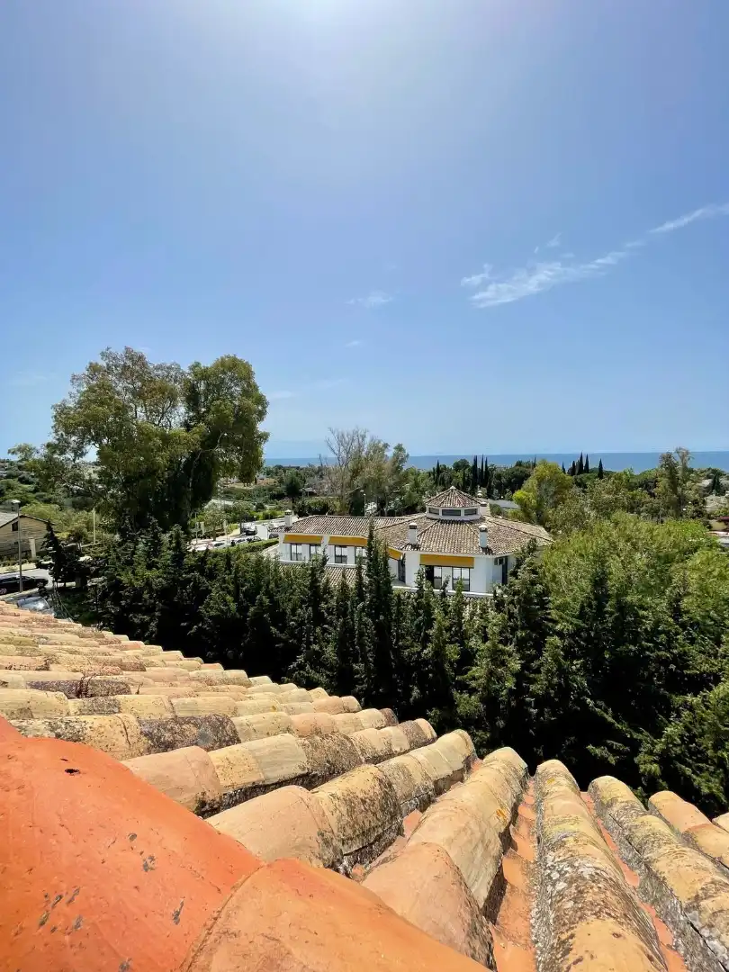 Exterior view of Office for sale in Marbella  with Air Conditioner and Furnished