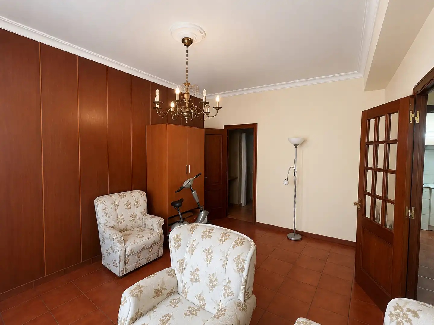 Sala d'estar de Casa adosada en venda en Cariño amb Moblat, Forn i Rentadora