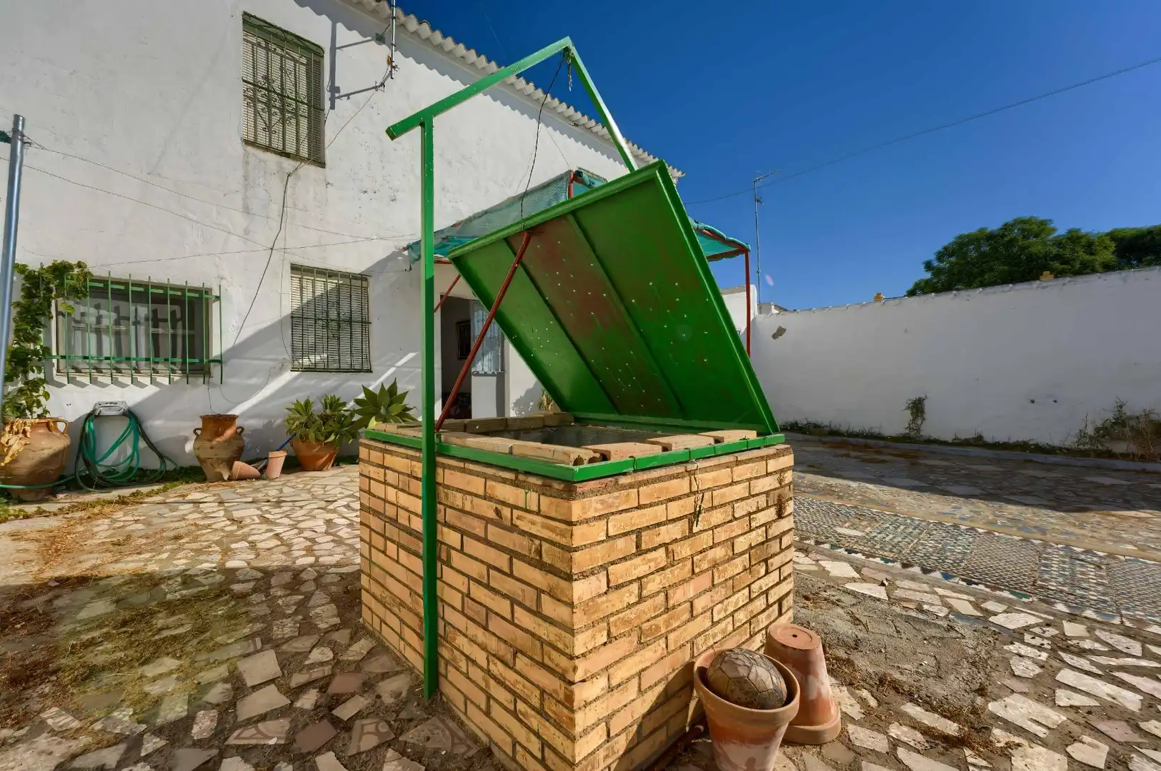 Vista exterior de Casa o xalet en venda en Aznalcázar amb Jardí privat