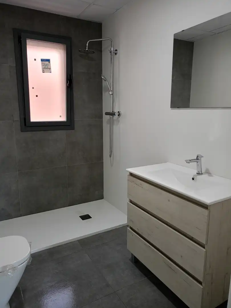 Baño de Piso en venta en Parets del Vallès con Aire acondicionado, Calefacción y Horno