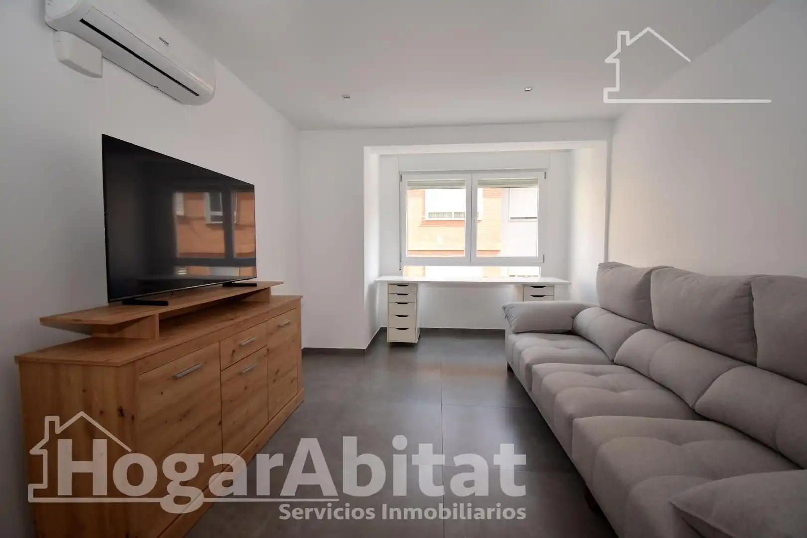 Sala de estar de Piso en venta en Castellón de la Plana / Castelló de la Plana con Aire acondicionado y Amueblado